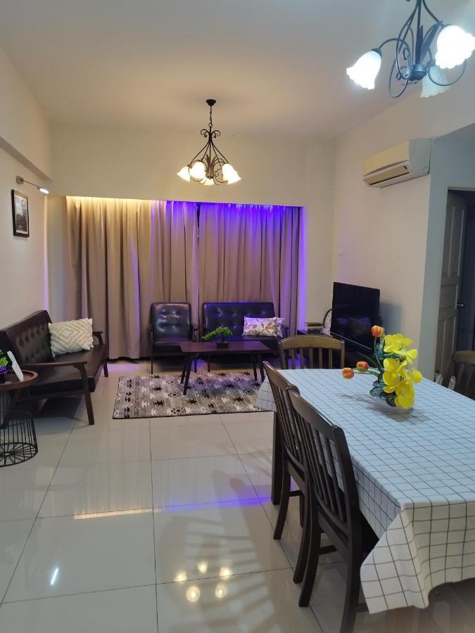 Kinta Riverfront Ipoh - Laaman Homestay ภายนอก รูปภาพ