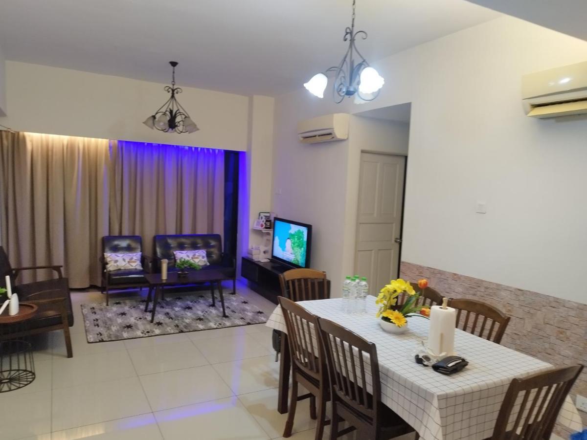 Kinta Riverfront Ipoh - Laaman Homestay ภายนอก รูปภาพ
